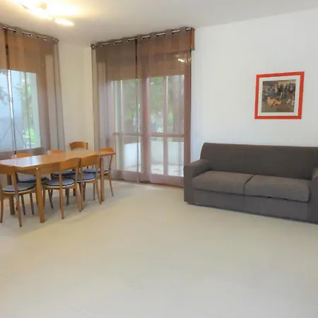 Villa Comfortable In Bibione Pineda